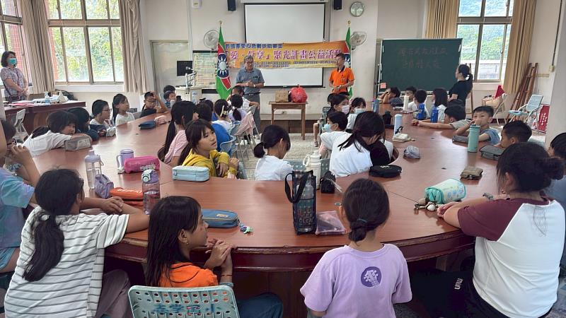 救國團「愛．分享」聚光計畫公益活動在志學國小傳遞希望與愛的力量