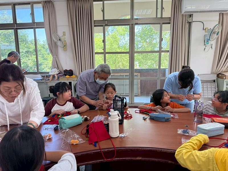 救國團「愛．分享」聚光計畫公益活動在志學國小傳遞希望與愛的力量