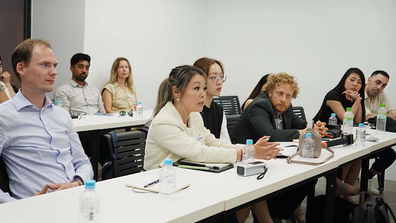 UCB加州大學柏克萊分校Haas商學院師生與講者交流。(圖/淡江大學提供)