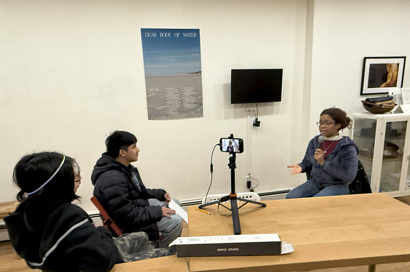 圖說5. 學員在計畫課程中培養影片製作及創作能力。(圖片提供/靈鷲山佛教教團)