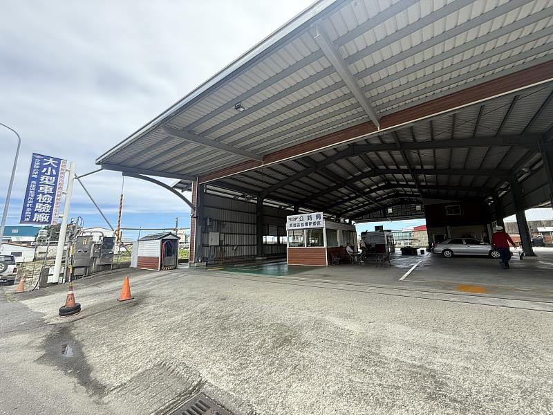 車齡滿8年汽油汽車須每2年定檢 臺東縣政府呼籲按時驗車免受罰 共同守護臺東好空氣