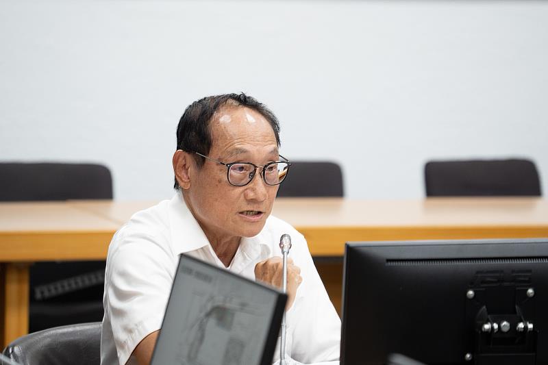 會中專家學者針對通學步道及家長接送規劃提供專業與實務建議
