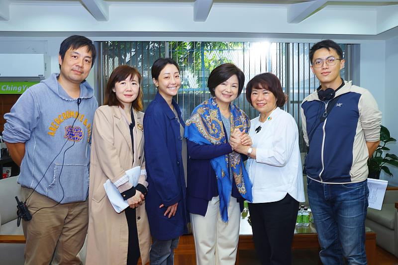 01_黃敏惠市長至《我們與惡的距離Ⅱ》拍攝現場探班(1)