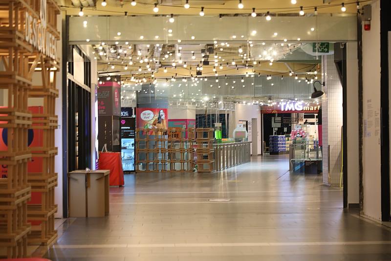 0 市府團隊參訪in design lab (3)
