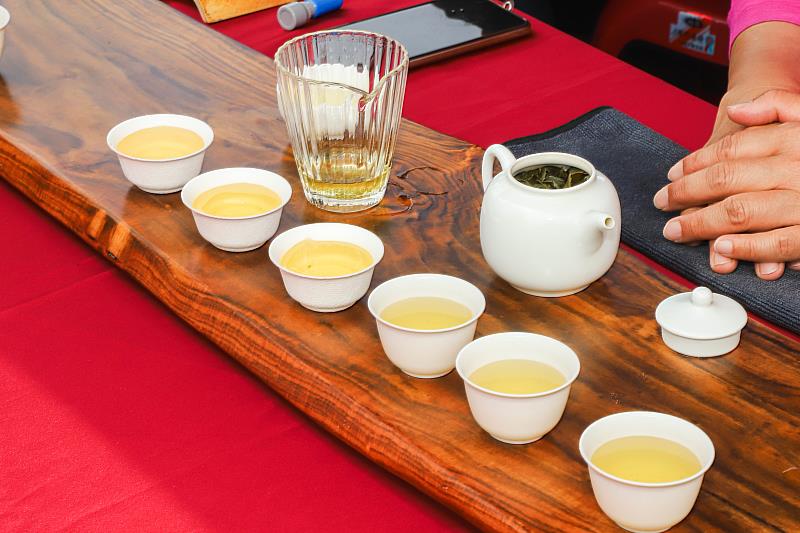 2025年阿里山春季高海拔優良茶競賽頒獎暨展售會，茶農王俊傑奪雙特等獎-5