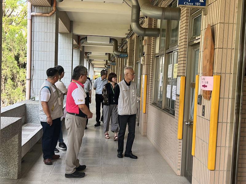 考場巡視