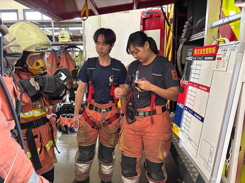 新竹市消防局火場生存訓練開跑。