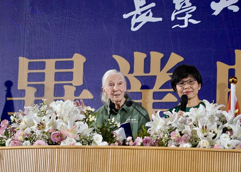 珍古德博士睽違七年蒞臨長榮大學發表演講