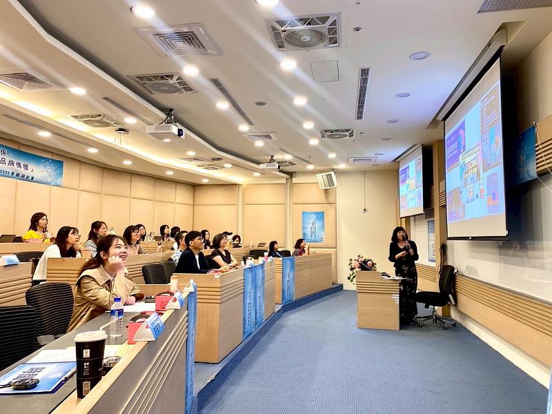 世新大學公共關係暨廣告學系舉辦AI驅動下的公共關係、廣告與品牌傳播學術研討會。（世新大學提供）