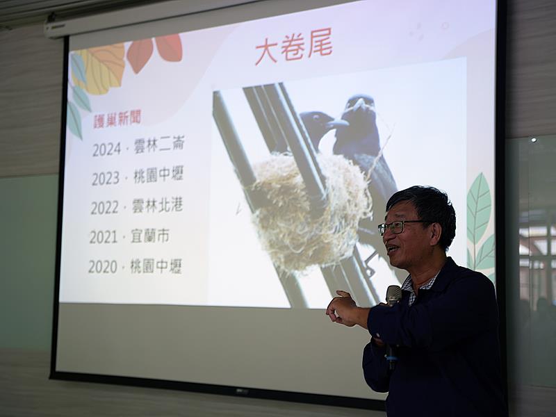 桃園市野鳥學會徐景彥老師表示，烏秋攻擊發生的機率，取決於鳥類感受到的威脅程度。
