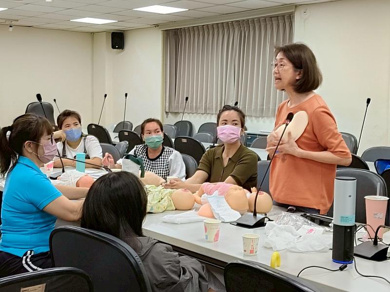 跨越語言與文化障礙 嘉義縣衛生局舉辦新住民生育保健通譯課程