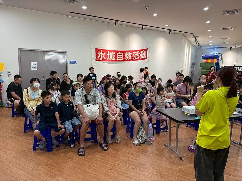 桃園市八德國民運動中心「勇闖水世界！」水域自救x親子趣味活動