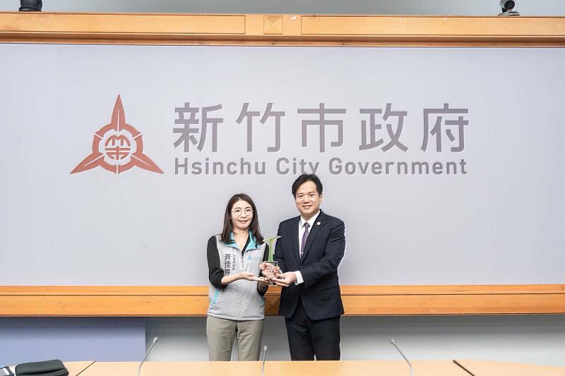 竹市府榮獲行政院「金馨獎」甲等肯定 打造多元友善城市
