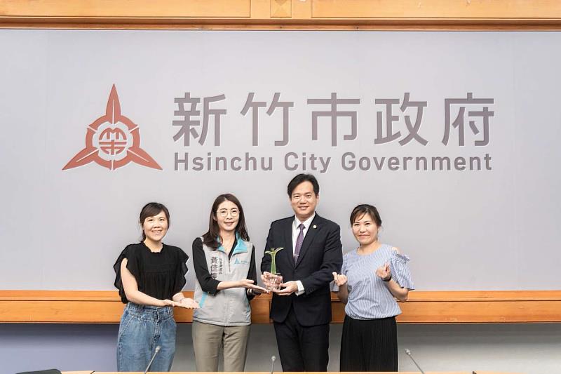 竹市府榮獲行政院「金馨獎」甲等肯定 打造多元友善城市