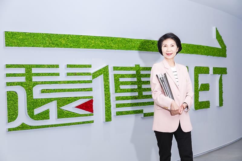 遠傳總經理井琪表示，開發5G「救人應用」也就是5G遠距診療平台，「網路取代馬路」提升醫療可近性，不只做生意，更是做公益。(來源：114年經濟部產業創新成果聯合頒獎典禮 提供)