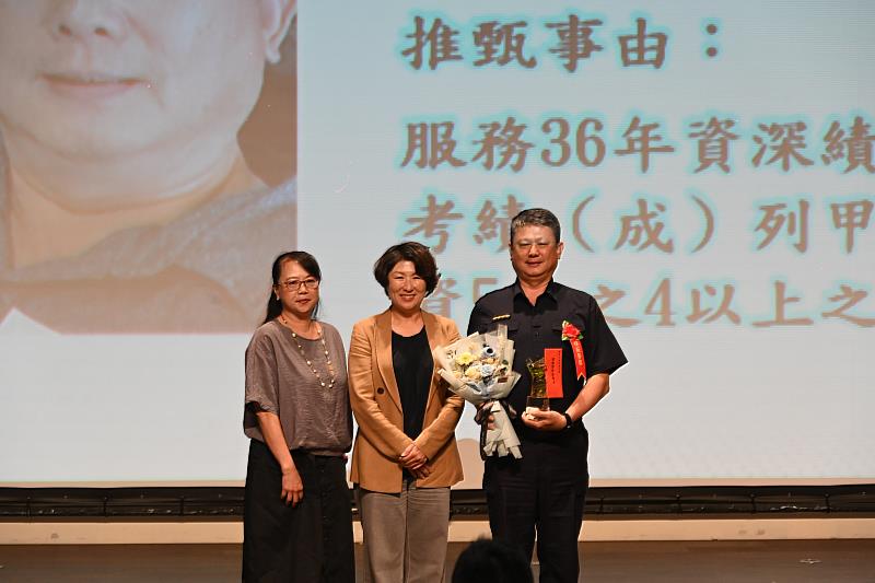 感謝員警辛勞及付出 臺東縣今辦理警察節慶祝大會 饒慶鈴表揚績優警力 彰顯守護治安決心
