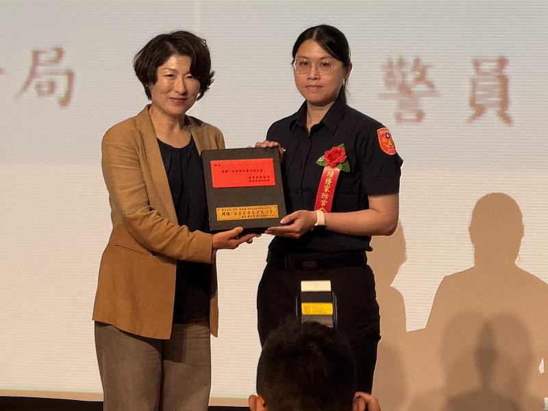 讓溫暖走入社區 臺東縣警察局表揚績優社區家庭暴力防治官