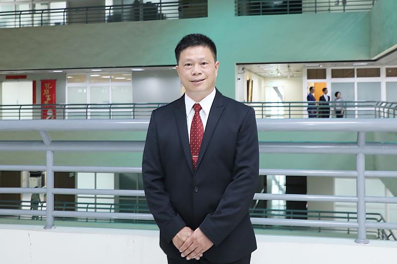 0_林森國小吳育楷校長順利連任
