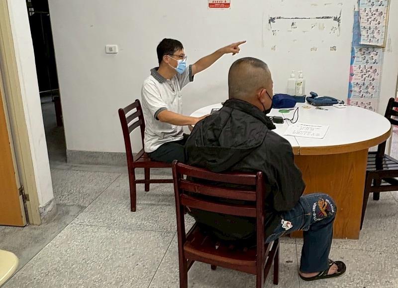 花蓮慈院家庭醫學部陳志強醫師到睽違一年多的天祥衛生室為民眾看診。