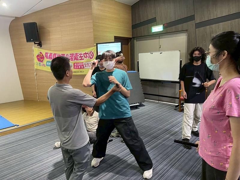 嘉縣強化「人身保護技巧」,提升社區工作人員安全保障