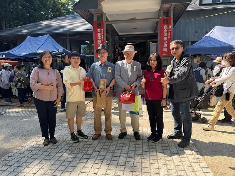圖一：與三島町町長及議長合影