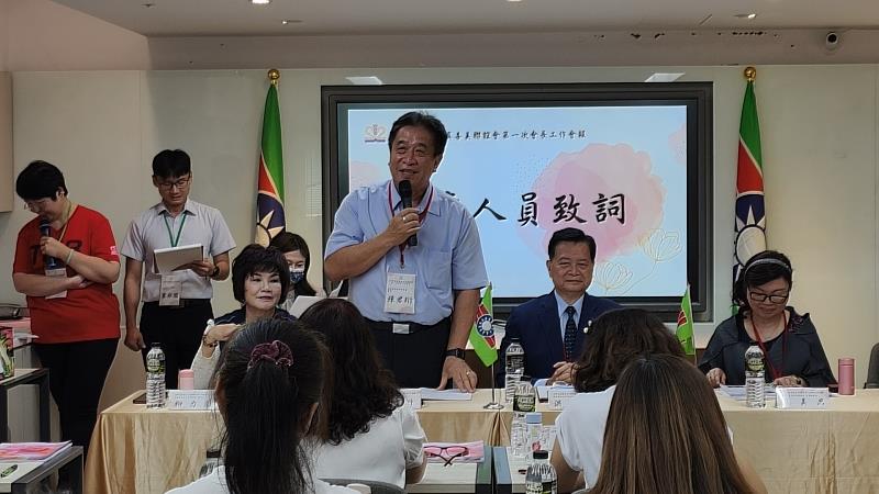 救國團社會青年服務處陳君珩處長致詞