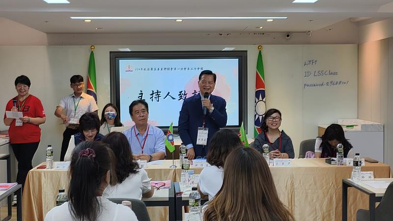 主持人洪淳逸主任委員致詞