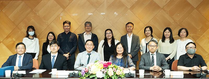 文化大學與韓國建國大學簽署雙聯學位協議，兩校師長合影。