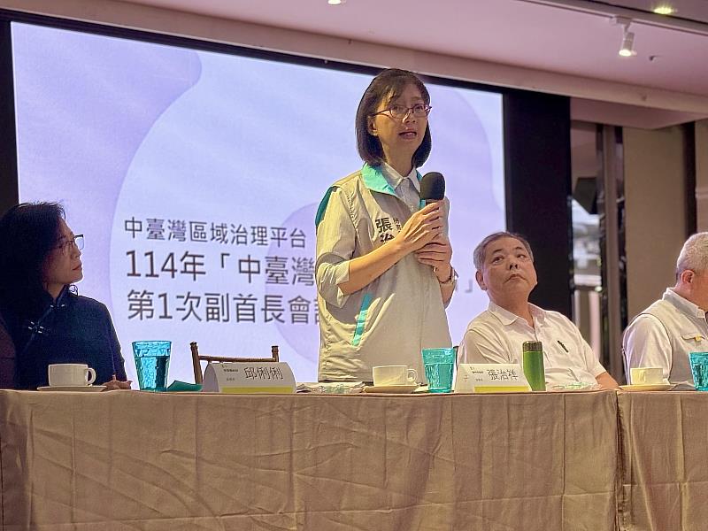 張秘書長致詞，因應美國關稅政策，竹市府第一時間成立跨局處應變小組，積極掌握情勢、協助業者應對。