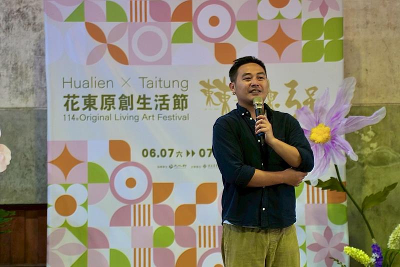 策展人田證宇說明策展理念