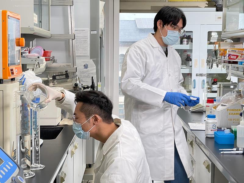 佛光大學心理學系擁有優質師資、頂尖實驗室與與時俱進的課程設計，招生表現亮眼，不僅大學部報名踴躍，將於114學年度新設「諮商心理組」，持續為社會培育具備實務力與人文關懷的心理專業人才。