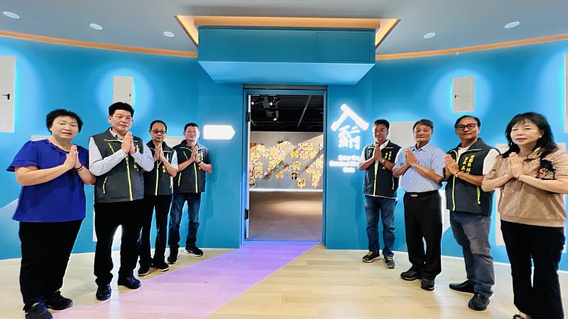 2新北市貢寮區8個里里長大集合，一起提前體驗福城。(靈鷲山佛教教團提供)