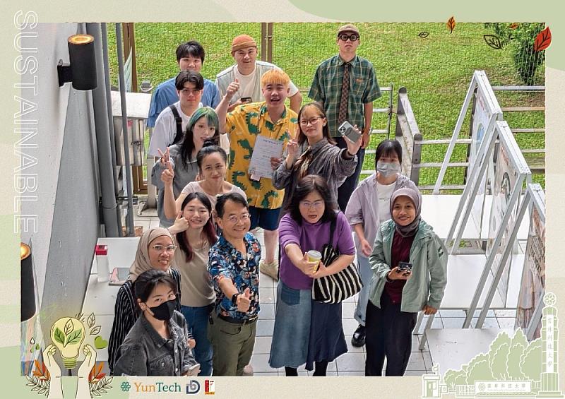 國際永續翻轉設計展與參與的師生合影