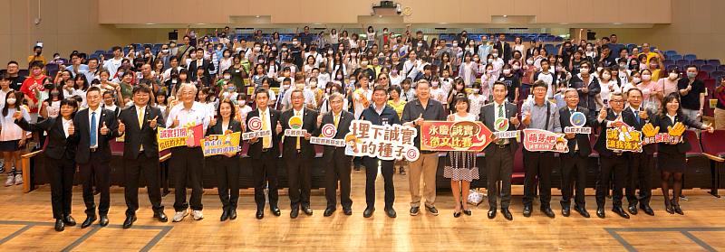 永慶誠實徵文比賽高雄市區賽今年共有1852件作品參賽,較去年成長將近7成。
