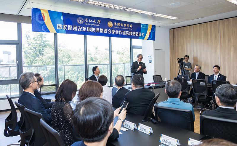 法務部調查局局長陳白立致詞。（圖／淡江大學提供）
