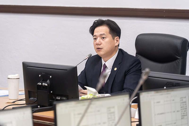 竹市府本週市務會議邱臣遠代理市長持續推動教育、交通、社福政策