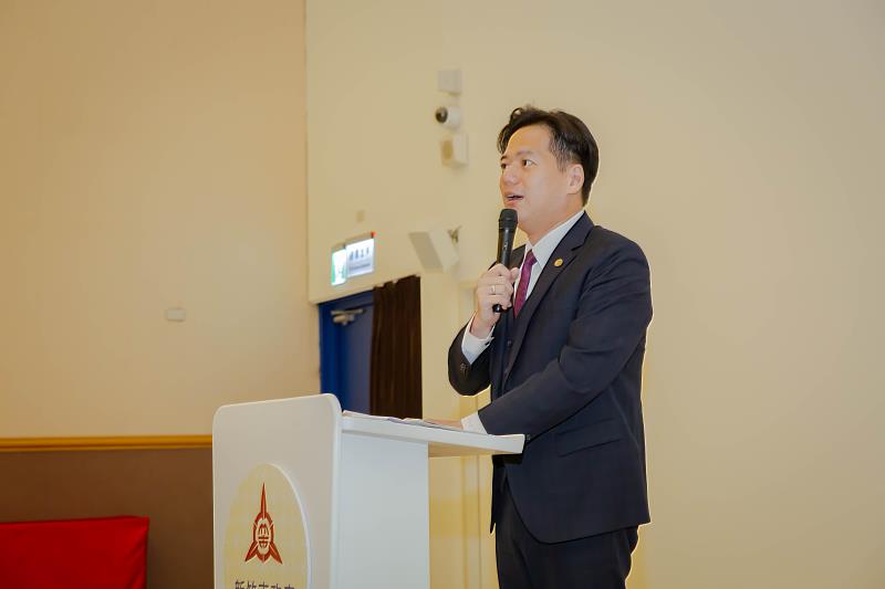 邱臣遠代理市長致詞，盼攜手打造高齡友善幸福城市。