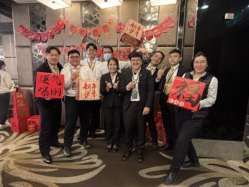 永慶房屋重視團隊合作，同事間彼此互相補位，一起服務好每位客戶。