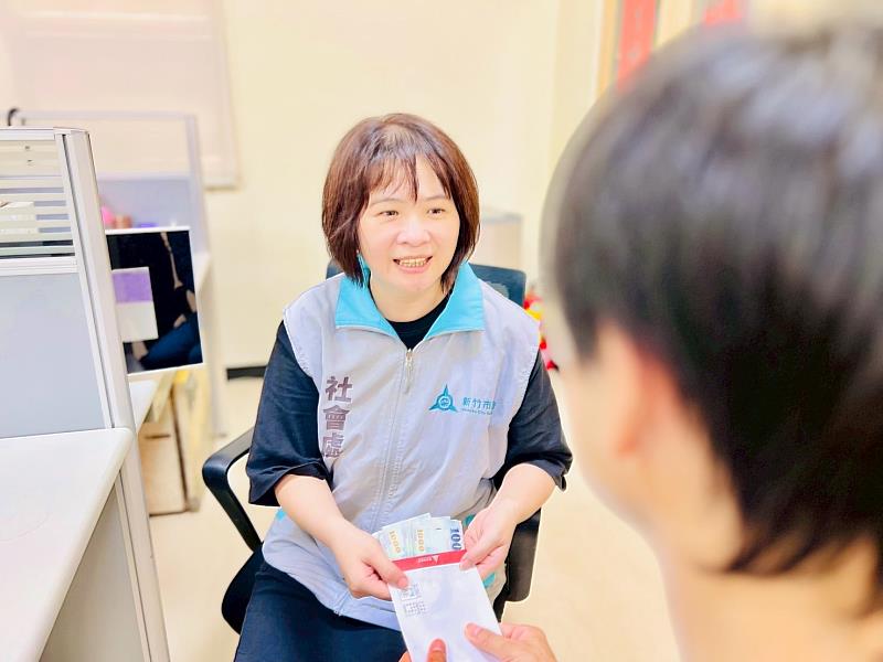 竹市府「急難救助」服務示意圖。