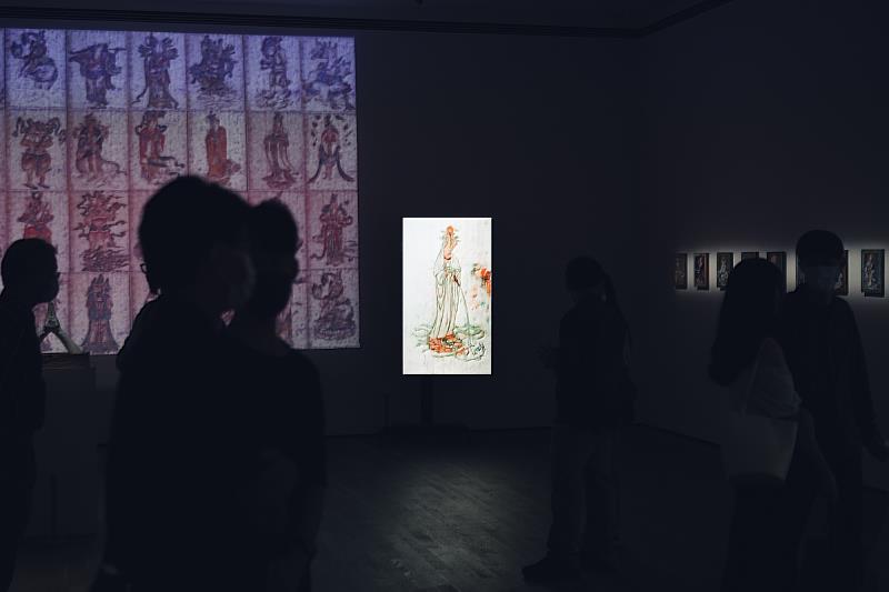 南大侯忠穎副教授於臺南市美術館舉辦個展《摹仿說》，探索虛擬與真實的美學議題，展現人機共創的未來可能性