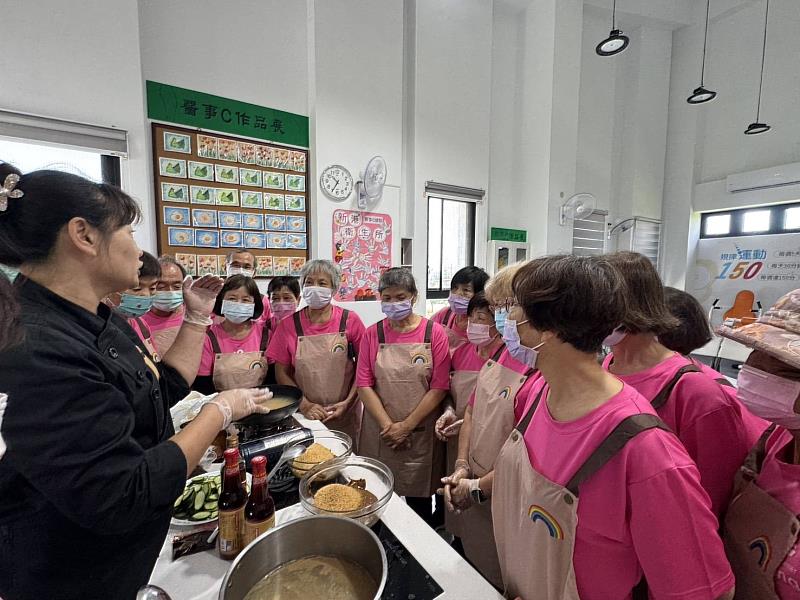 新港醫事C拚創意,新港五寶融入藝術創作及料理