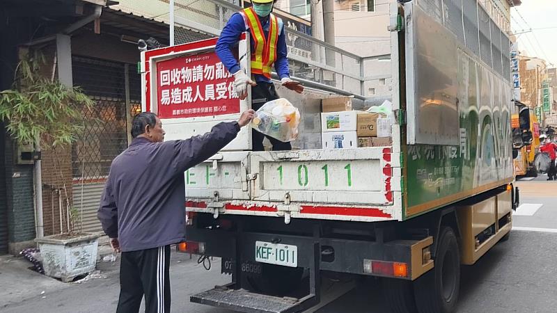 0_環保局呼籲民眾做好垃圾分類降低風險 (1)