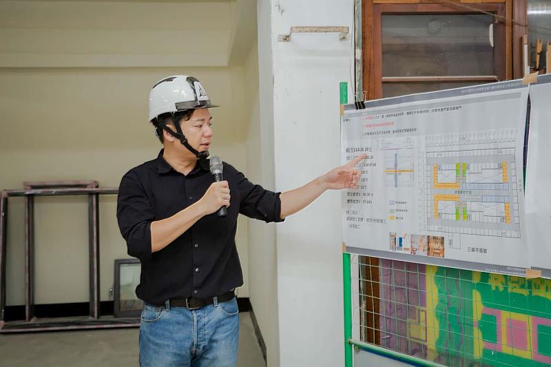 邱臣遠代理市長視察東門市場三樓改造工程，將打造青創基地。
