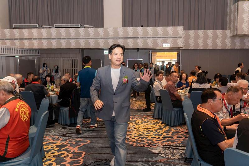 台灣吳姓宗親會總會委員暨顧問聯誼會,邱臣遠代理市長出席祝福宗誼永固。