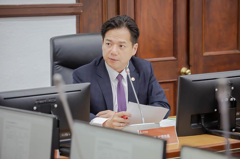 代理市長邱臣遠今日召開114年度第6次道路交通安全聯繫會報。