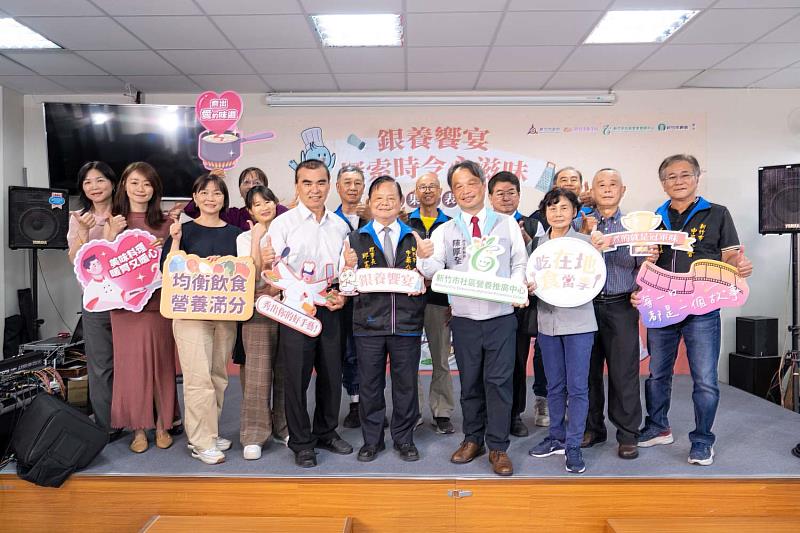 與會議員、里長與貴賓合照
