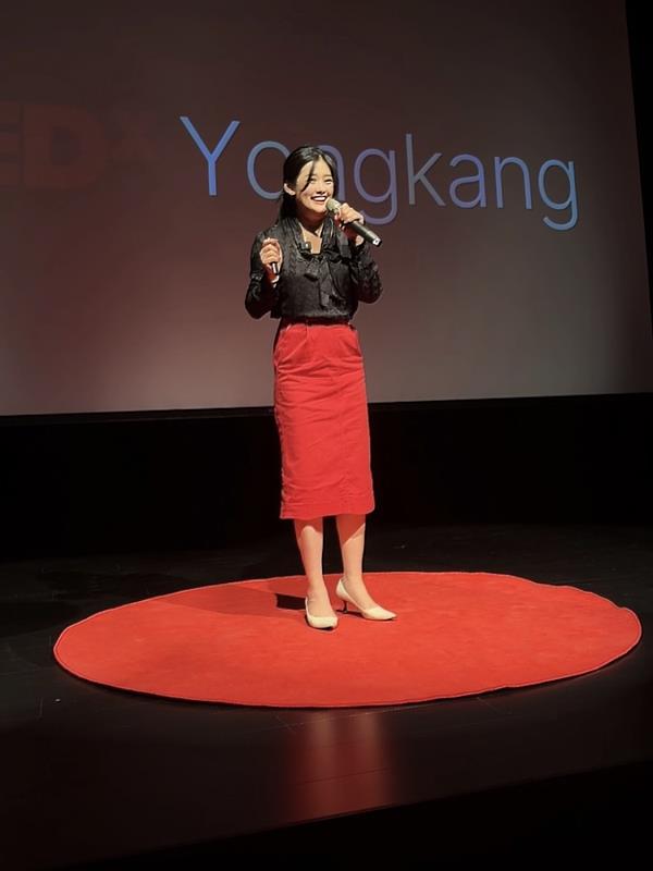 張黎音參加「TED x YongKang」演講，分享協助企業進行綠色行銷的豐富經歷