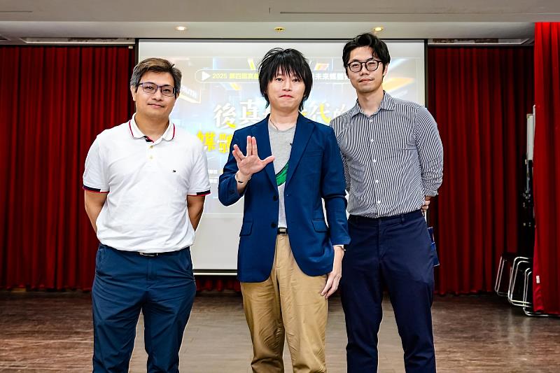 今年分組競賽特邀東森新媒體擔任命題企業，由東森新媒體研發中心協理吳思宏(圖左)和資深記者唐鎮宇(圖中)、三立新聞台主播鄧嵐(圖右)擔任評審