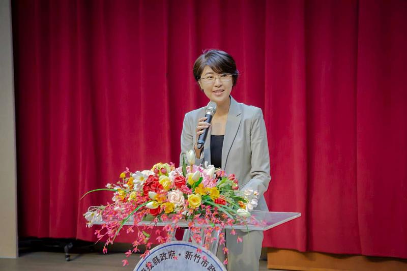 南投縣長許淑華致詞。