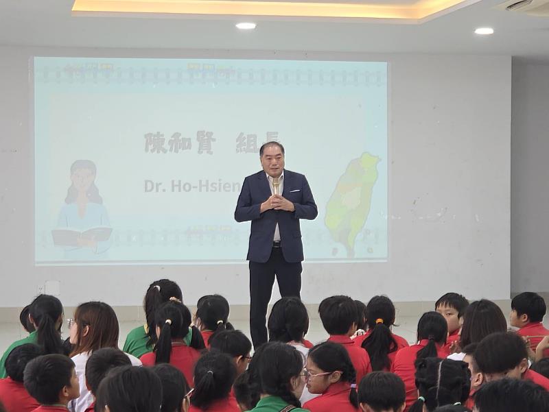 駐胡志明市台北經濟文化辦公室教育處陳和賢組長致詞。